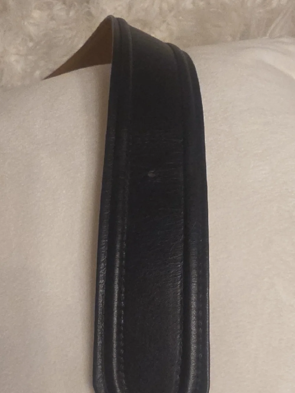 Ginnie Johansen Vintage Black Leather Belt with Tan Interior and Rounded Buckle
